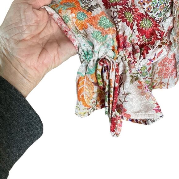Ted Baker London Marrlaa Ruffle Blouse Size 1X Lace-up Front Floral Bell Sleeves - Picture 7 of 12